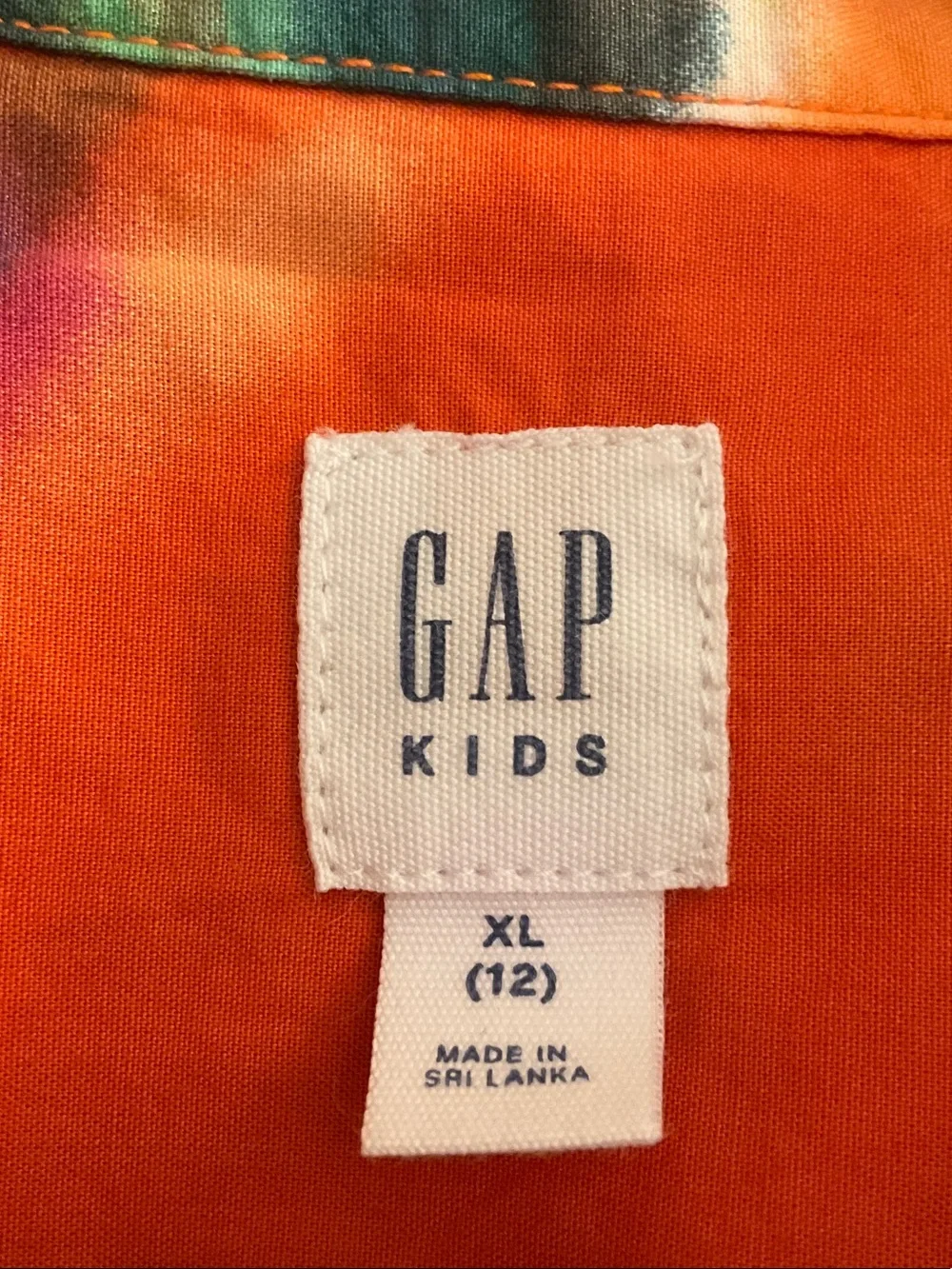 GAP Men’s Multicolor Swirl Print Short Sleeve Button-Up Shirt